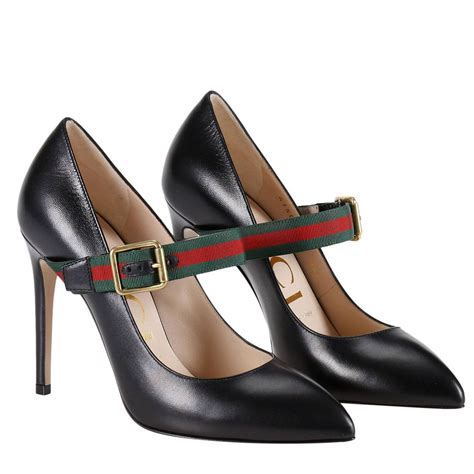 gucci heels size 10.